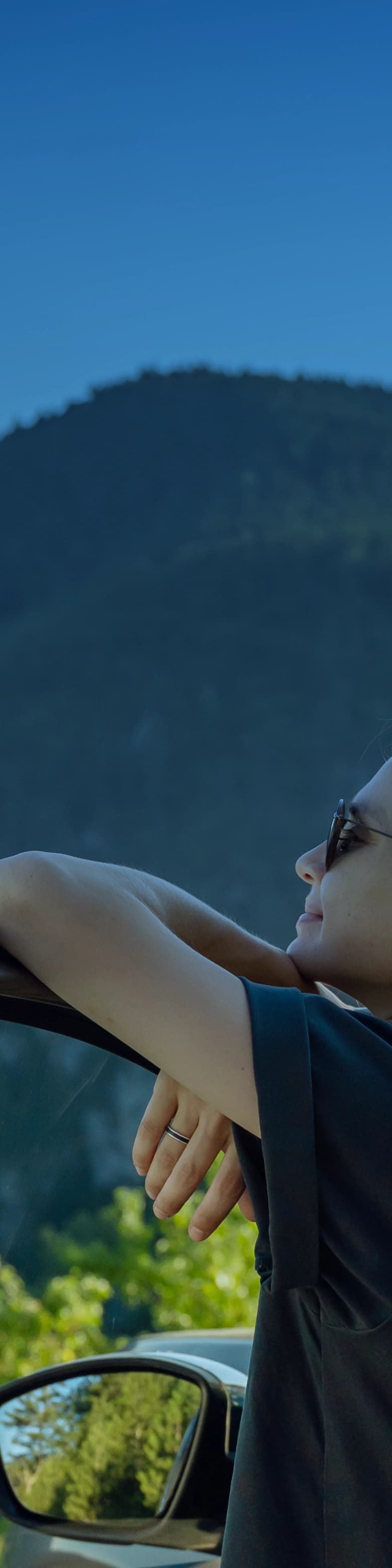 Thought Leadership Mobile Background